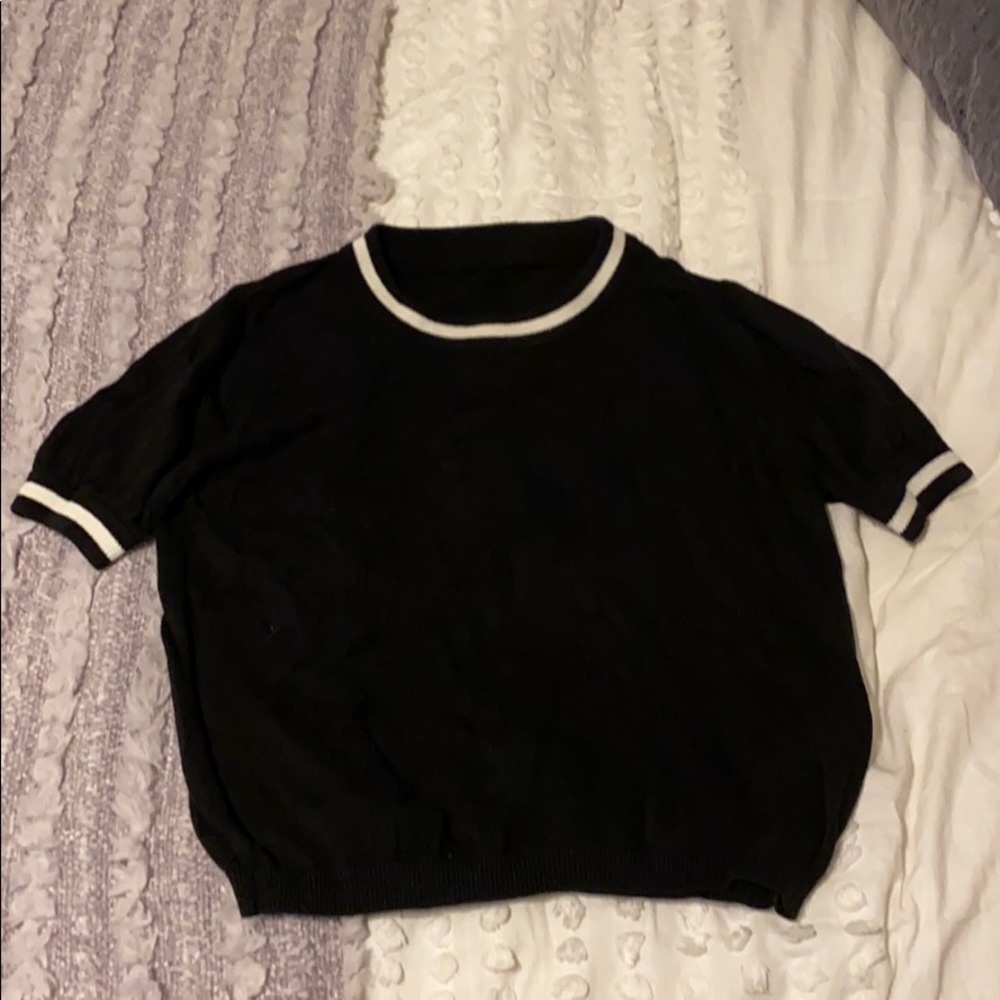 Black t shirt